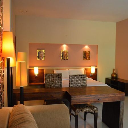 Marinos Place Legian  Luaran gambar