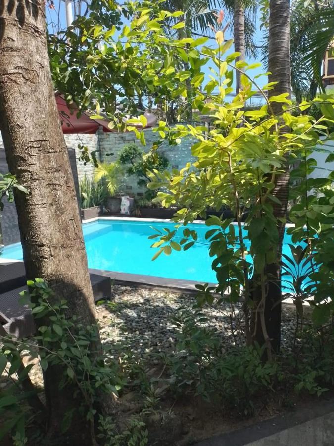 Marinos Place Legian  Luaran gambar