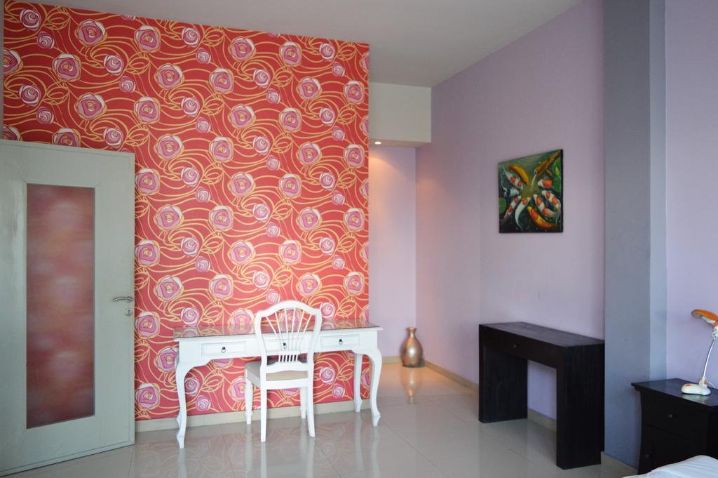 Marinos Place Legian  Luaran gambar